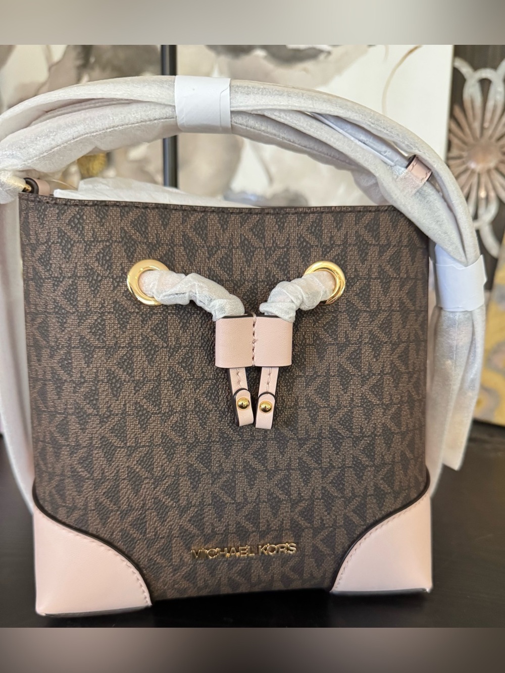 Michael Kors Mercer powder blush Pink Trim Logo Drawstring Bucket Bag NWT B36
